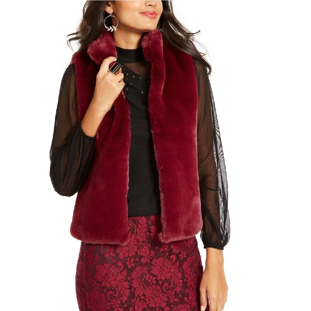 🎁 Thalia Sodi Faux-Fur Vest